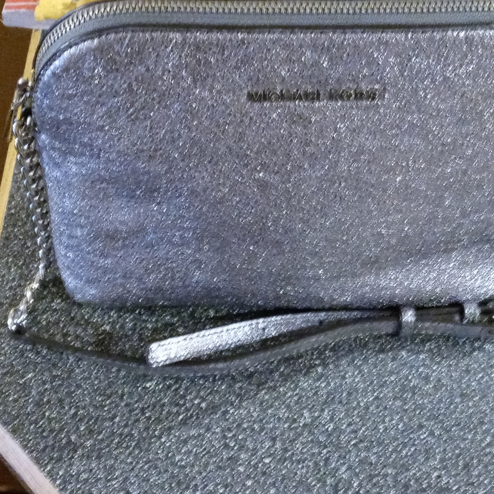 COPY - Michael Kors glitter shiny cross body elegant silver evening bag business